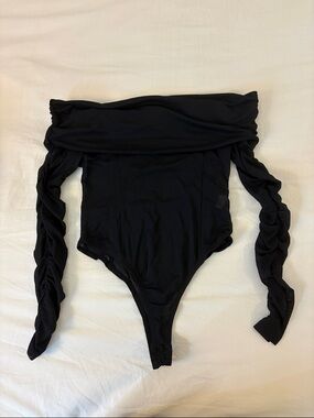 Forever 21 Off the Shoulder Mesh long sleeve bodysuit Size Small
